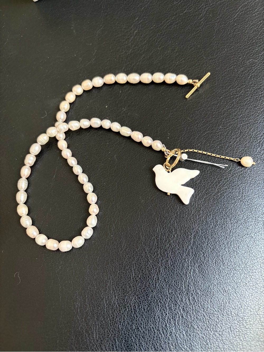 NWT Le Perle Freshwater Pearl Dove Necklace 14K Gold Plated, 40cm